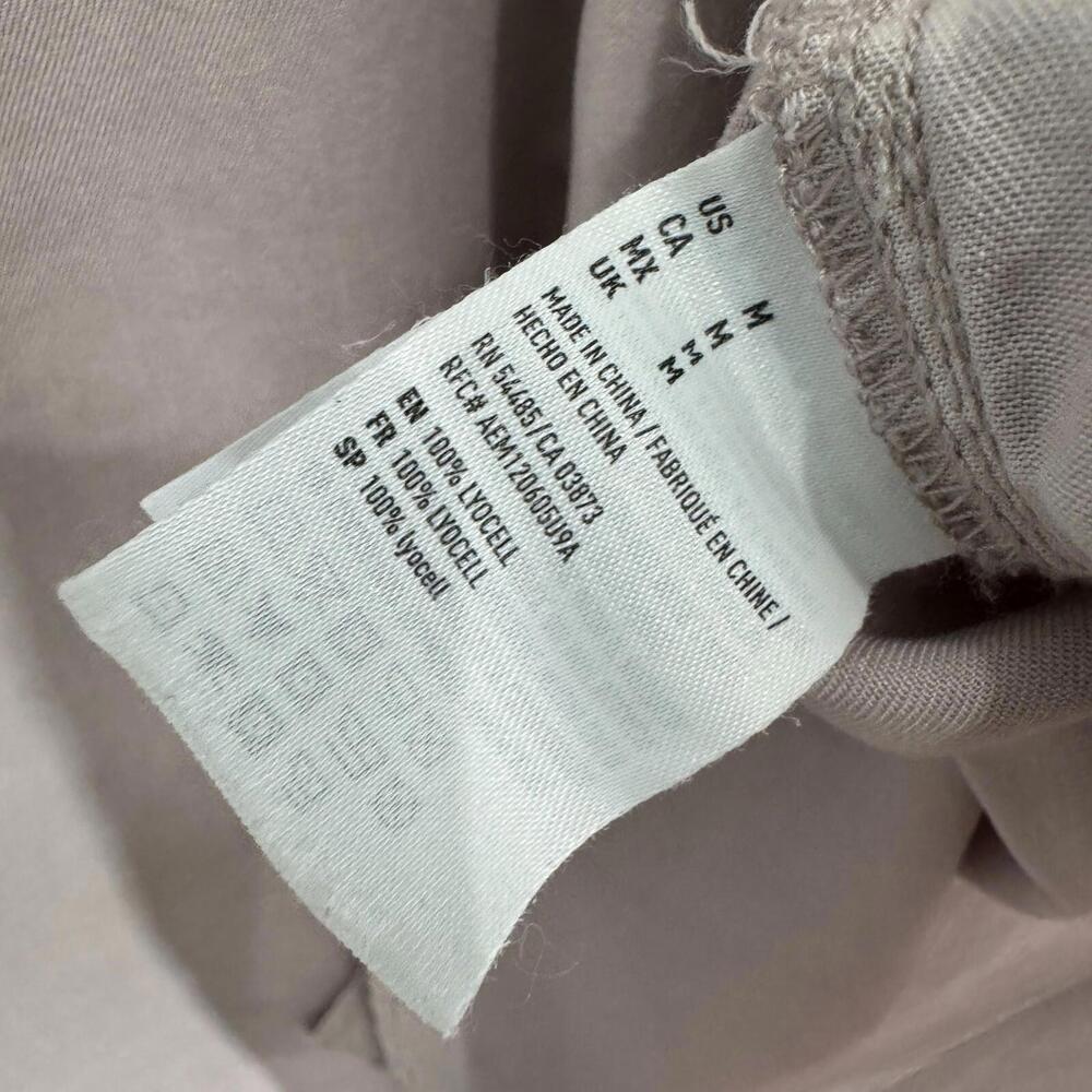 American Eagle Outfitters Women’s Size Medium Light Purple Boyfriend Fit Shirt - Picture 5 of 10